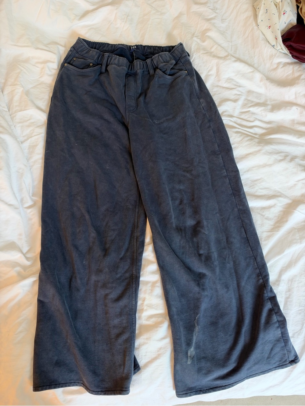 GAP Black Wash Wide-Leg Sweatpants Jeans with Elastic Waist